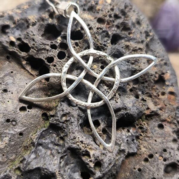 Pendentif Nœud de Sorcière en argent