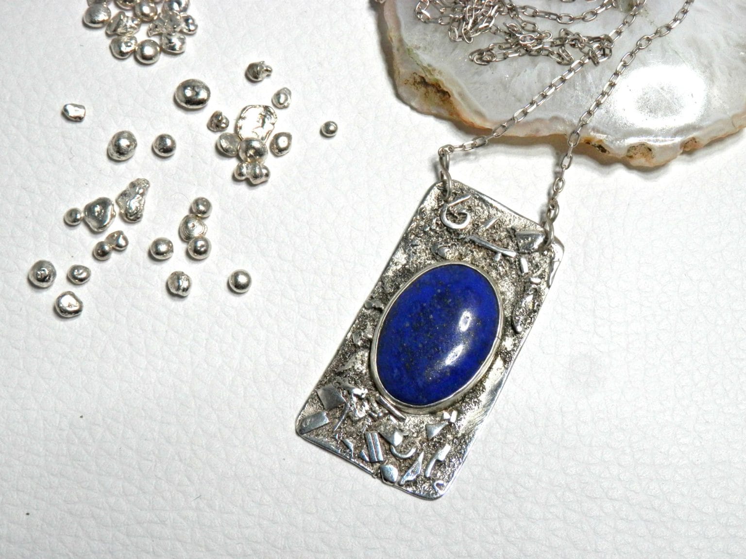 Collier Pendentif Cœur En Lapis Lazuli Naturel - Longueur 46-50 Cm - Neuf Sans Emballage