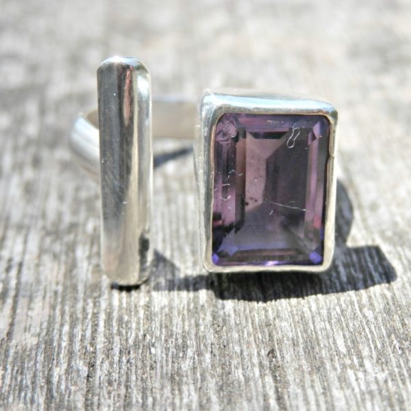 Bague design Ajustable Améthyste violette translucide argent