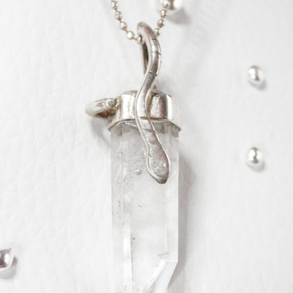 Collier serpent Pointe de Quartz en Argent massif