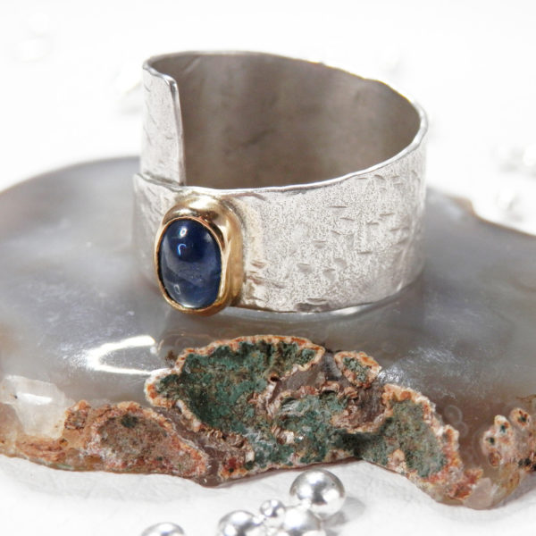 Bague saphir bleu argent et or