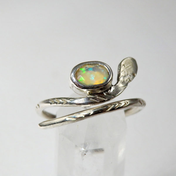 Bague ajustable serpent opale d'Ethiopie argent