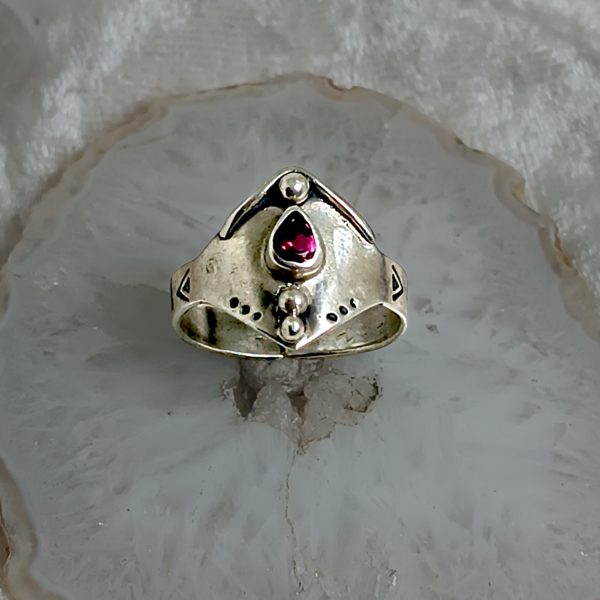 Bague design argent et tourmaline rose