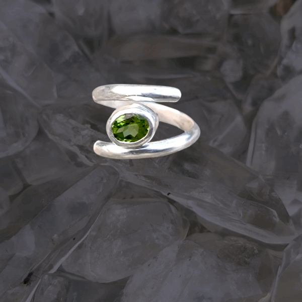 Bague ajustable péridot argent